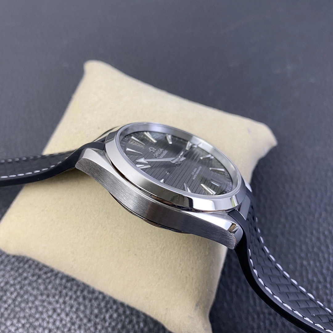Bold CBD Factory Omega Seamaster Aqua Terra 150M 41mm Green Dial Rubber Strap (220.12.41.21.10.001) 1:1 Super Clone – DD8900 Movement 266